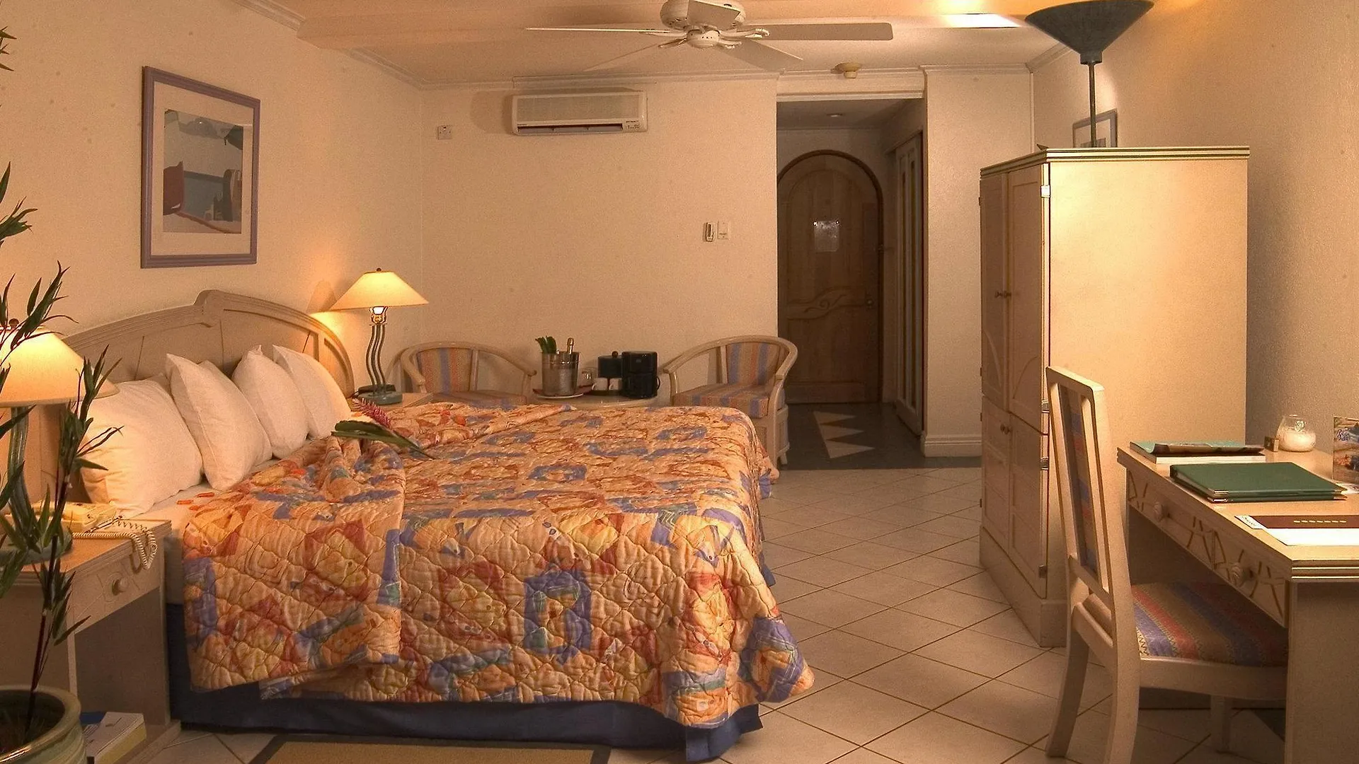 Accra Beach Hotel Christ Church 4*,  Barbade